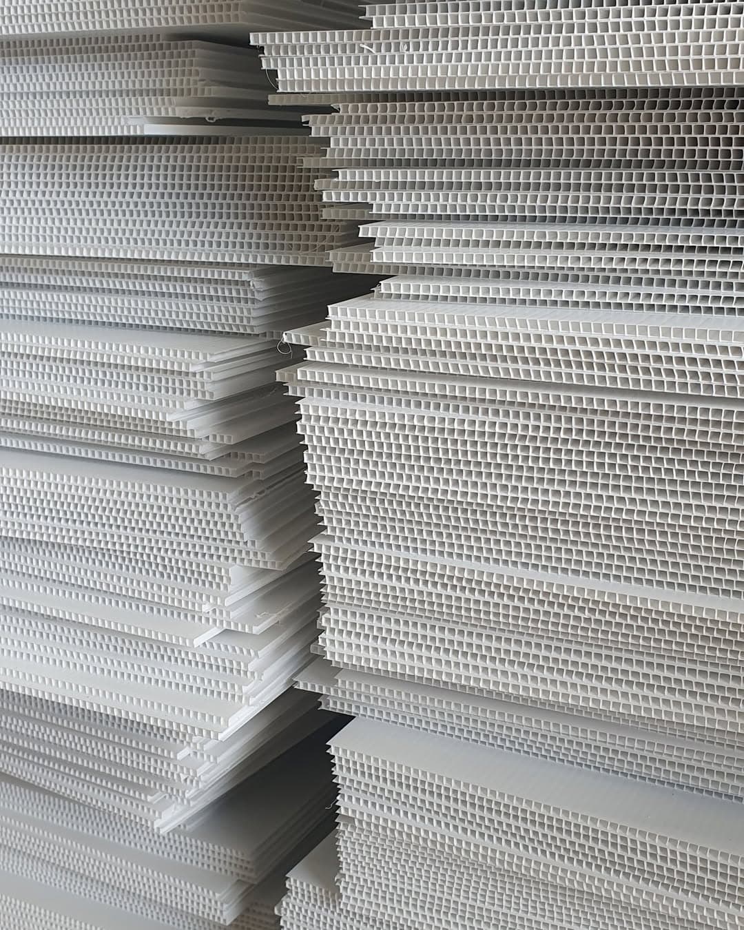 Buy Wholesale Corflute Sheets in Australia